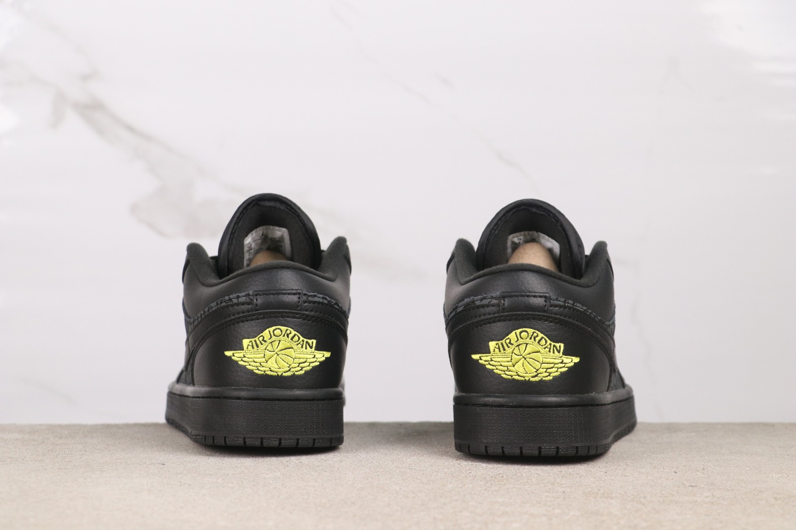 20251115/Nike_251115-1